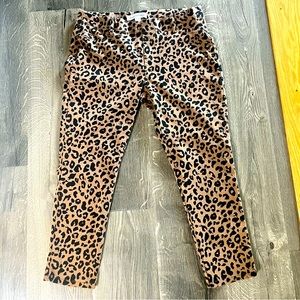 Skinny pull on leopard pants-like new